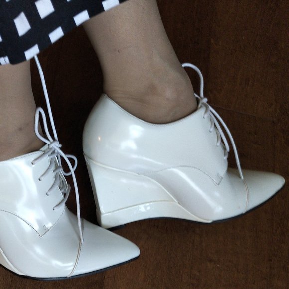 JEFFREY CAMPBELL ankle white booties 7.5 - Picture 2 of 10